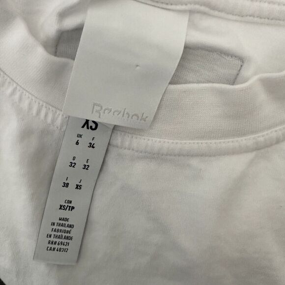 Victoria Beckham X Reebok Womens Tshirt Tee Size XS White Logo Crew Neck Classic - Picture 8 of 9